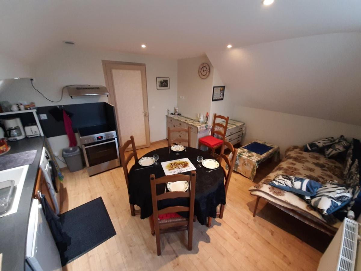 Le Deux Gaulle Apartment Le Mele-sur-Sarthe Ngoại thất bức ảnh