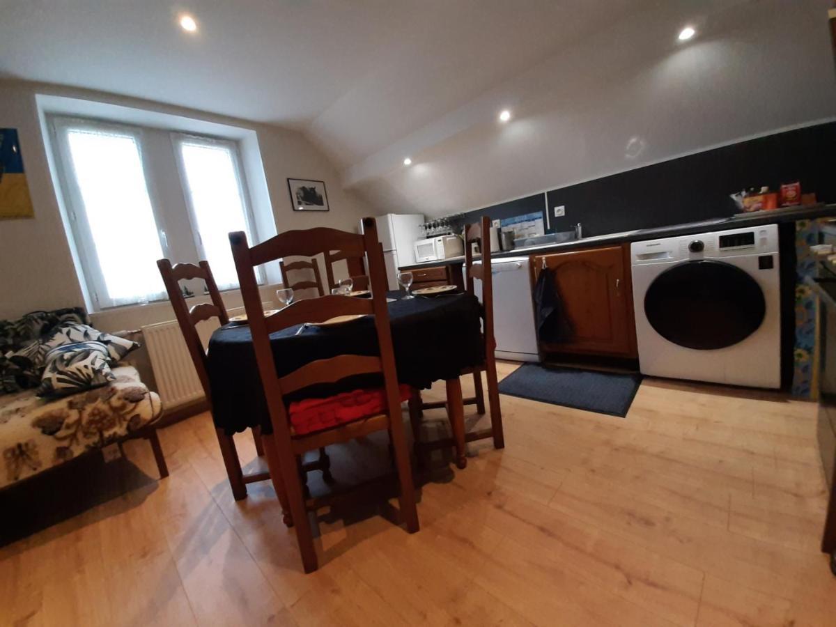Le Deux Gaulle Apartment Le Mele-sur-Sarthe Ngoại thất bức ảnh