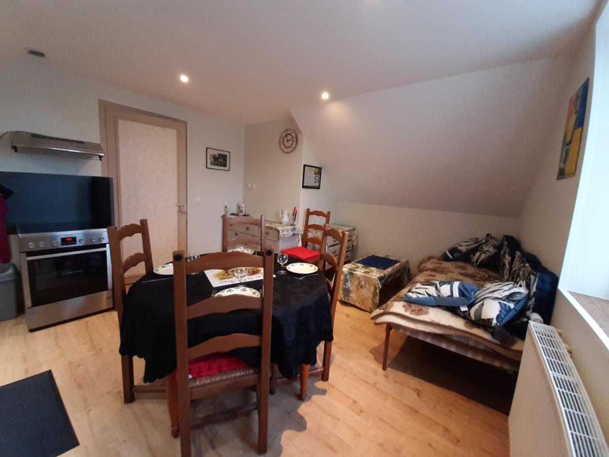 Le Deux Gaulle Apartment Le Mele-sur-Sarthe Ngoại thất bức ảnh